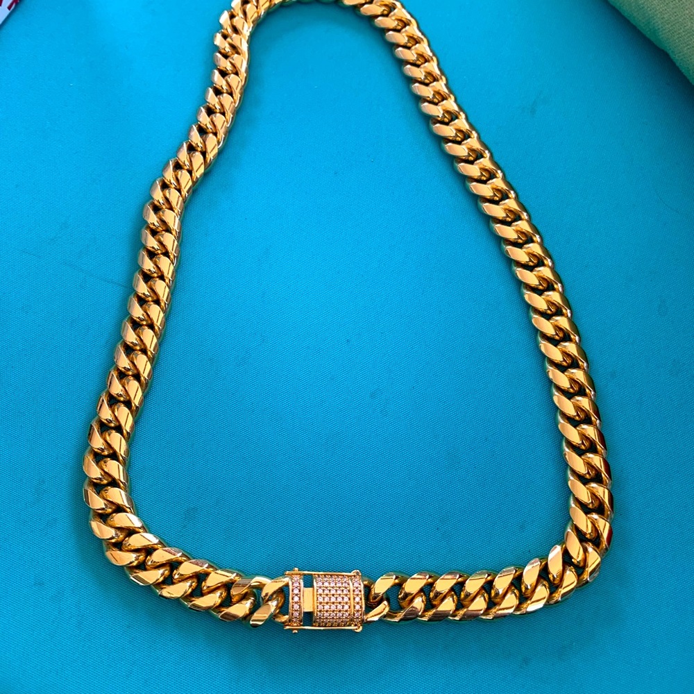 14kt GOLD overlay NECKLACE!!!